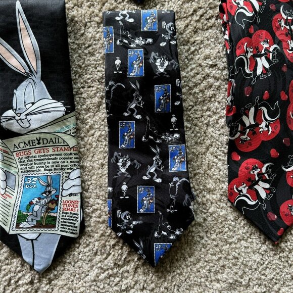 VTG 90s Looney Tunes Neckties Lot of 12 AOP Baseball Halloween Valentine's Day - Picture 11 of 13